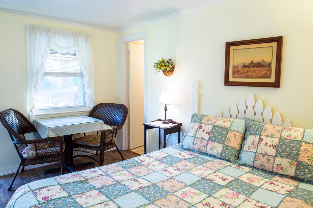 The Chimney Rock Inn & Cottages Eksteriør billede
