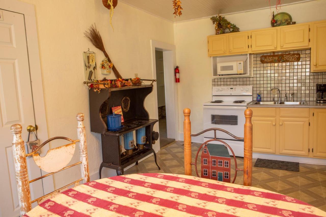 The Chimney Rock Inn & Cottages Eksteriør billede