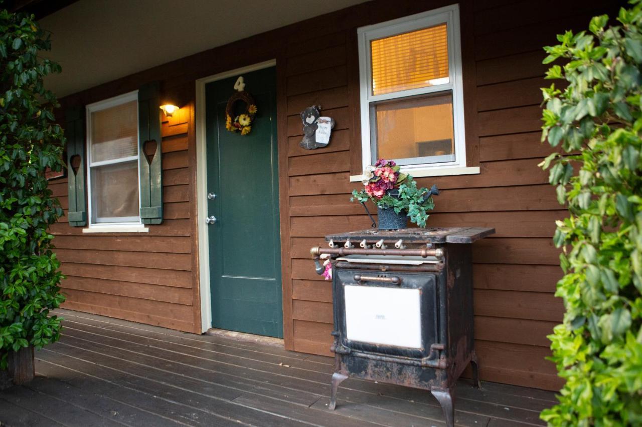 The Chimney Rock Inn & Cottages Eksteriør billede